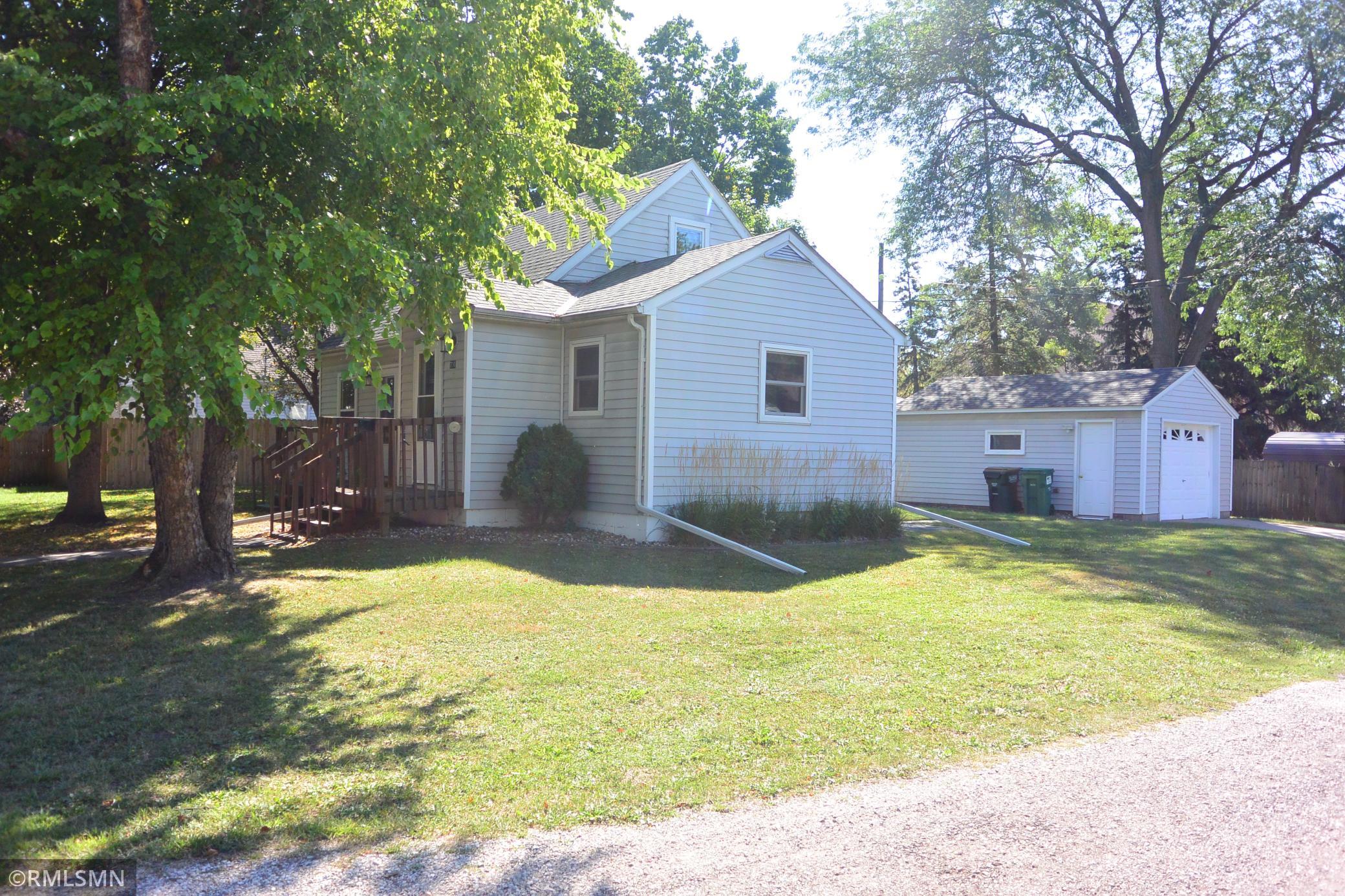 730 17th Street E Property Photo 2