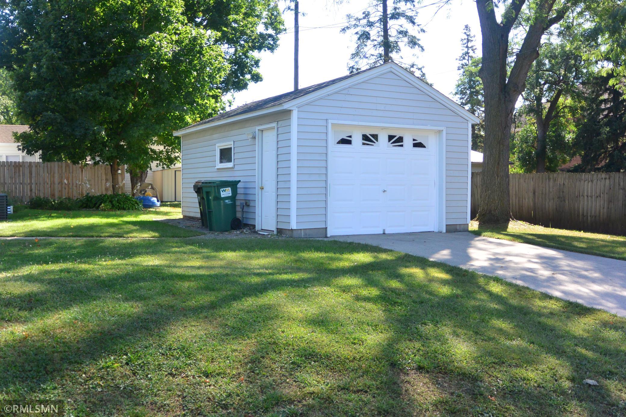 730 17th Street E Property Photo 3