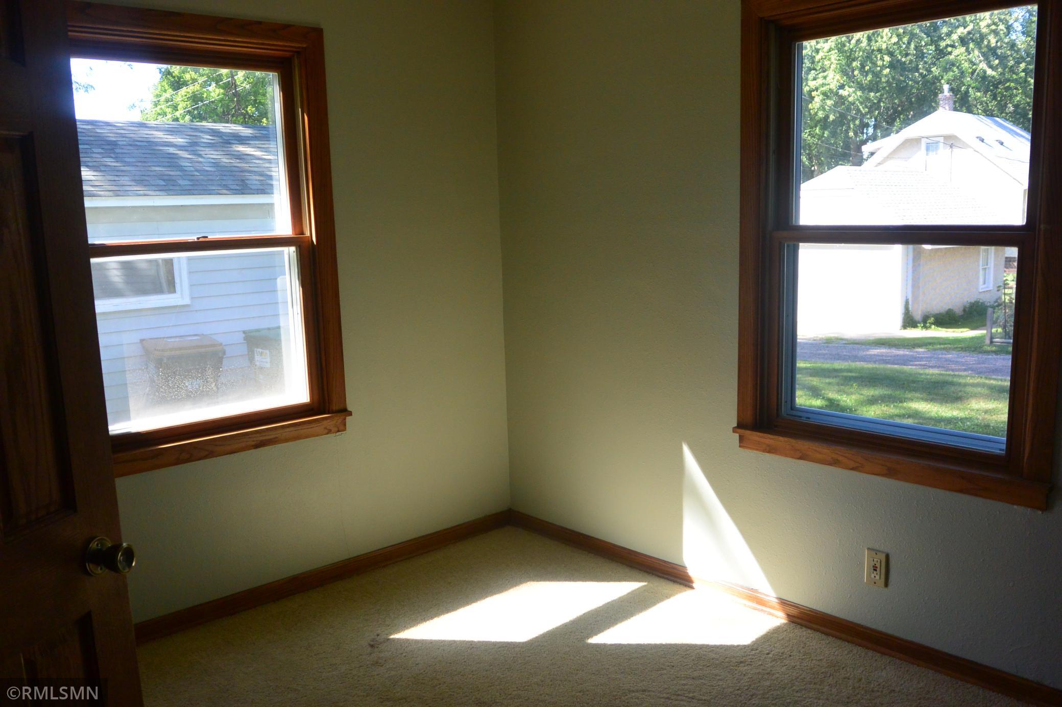 730 17th Street E Property Photo 14