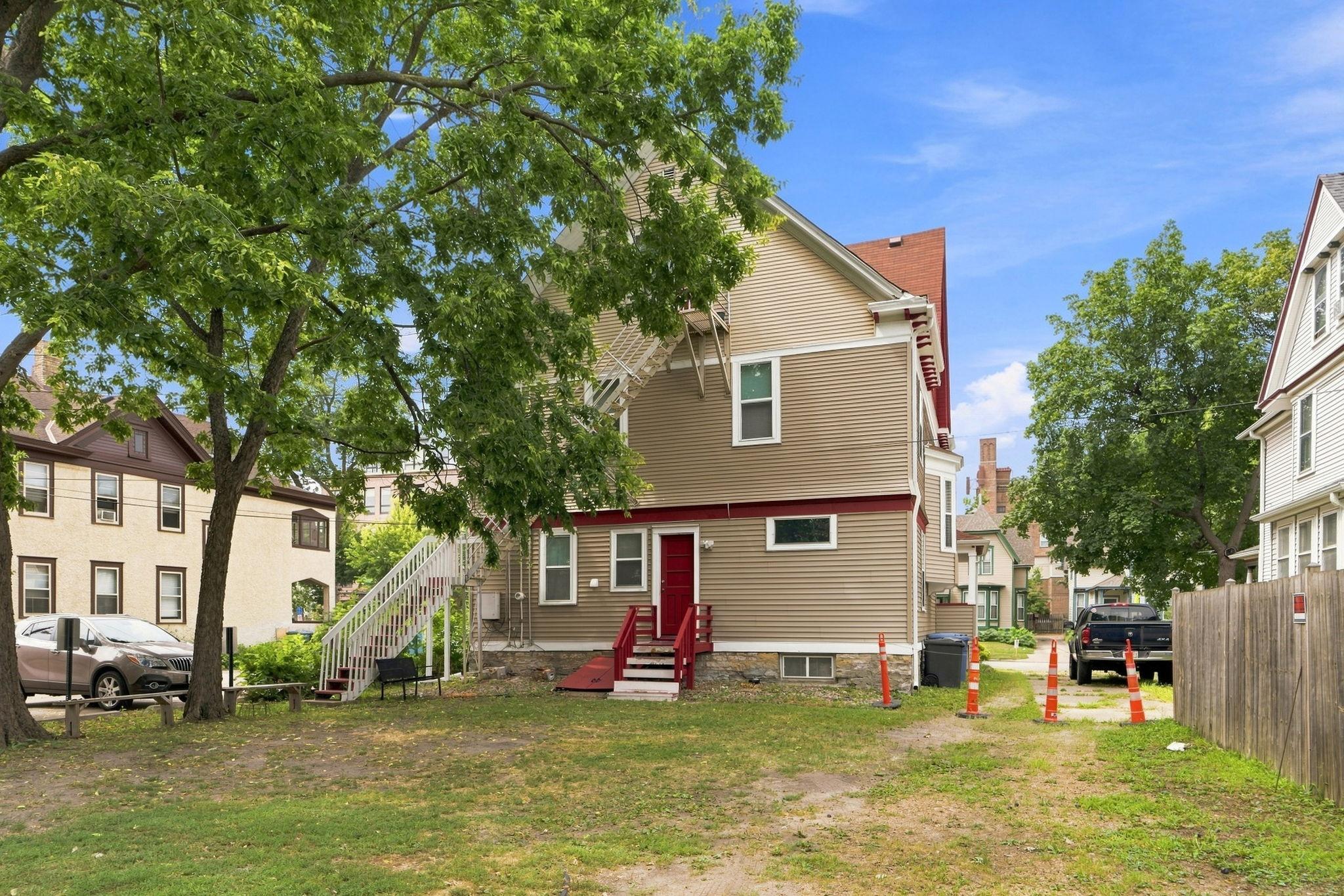 416 8th Avenue Se Property Photo 5