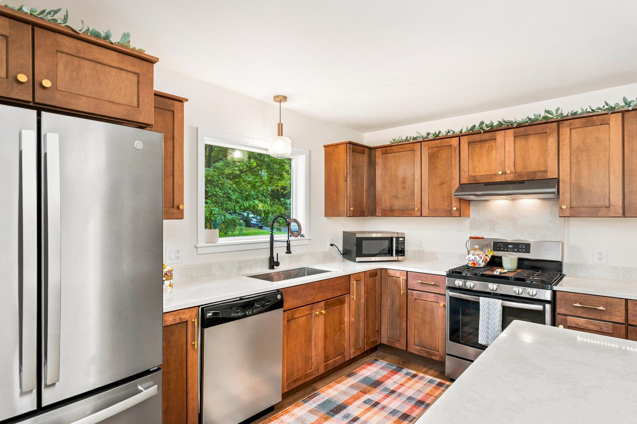 326 Bellis Street Property Photo 13