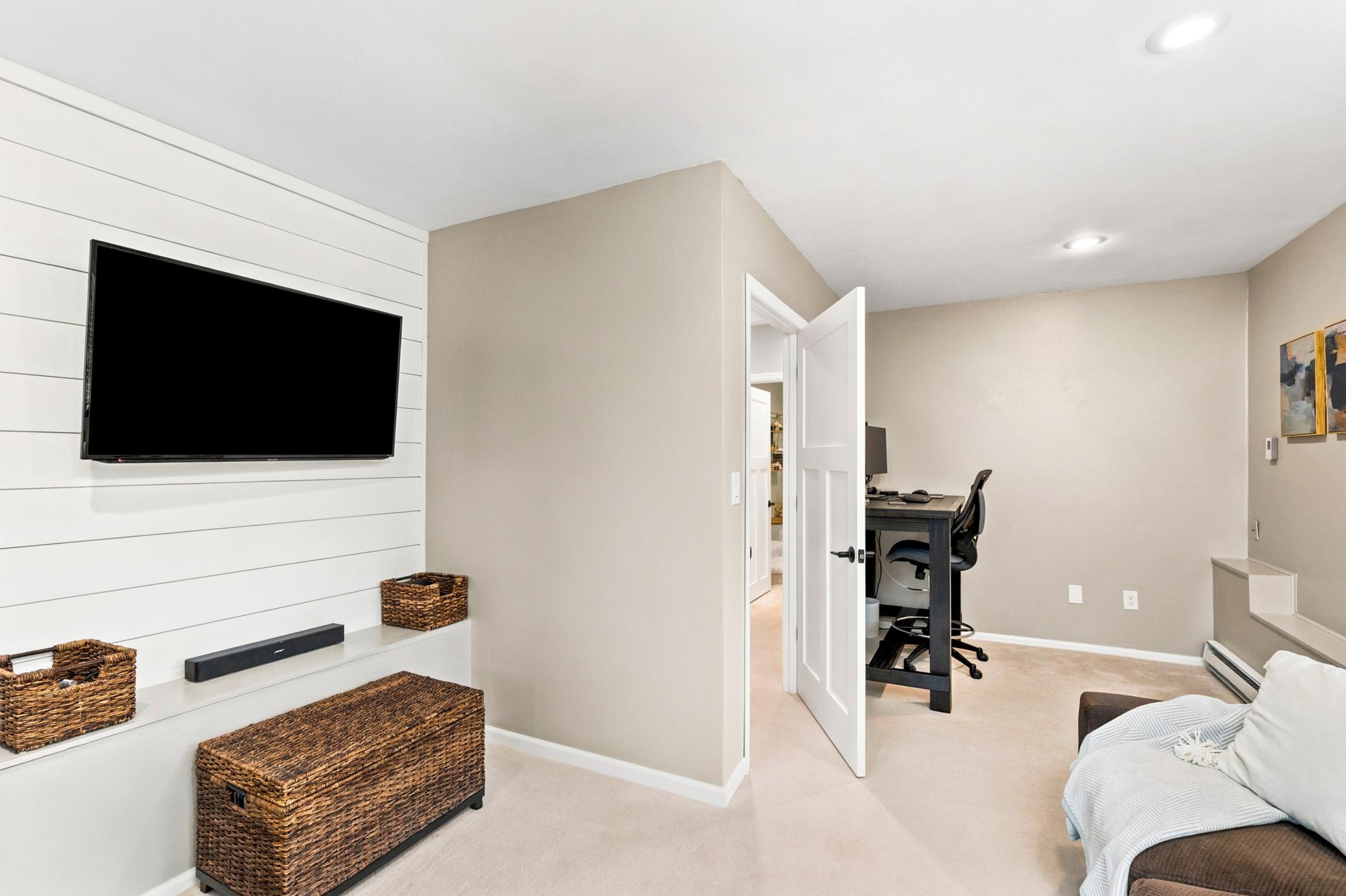 326 Bellis Street Property Photo 24