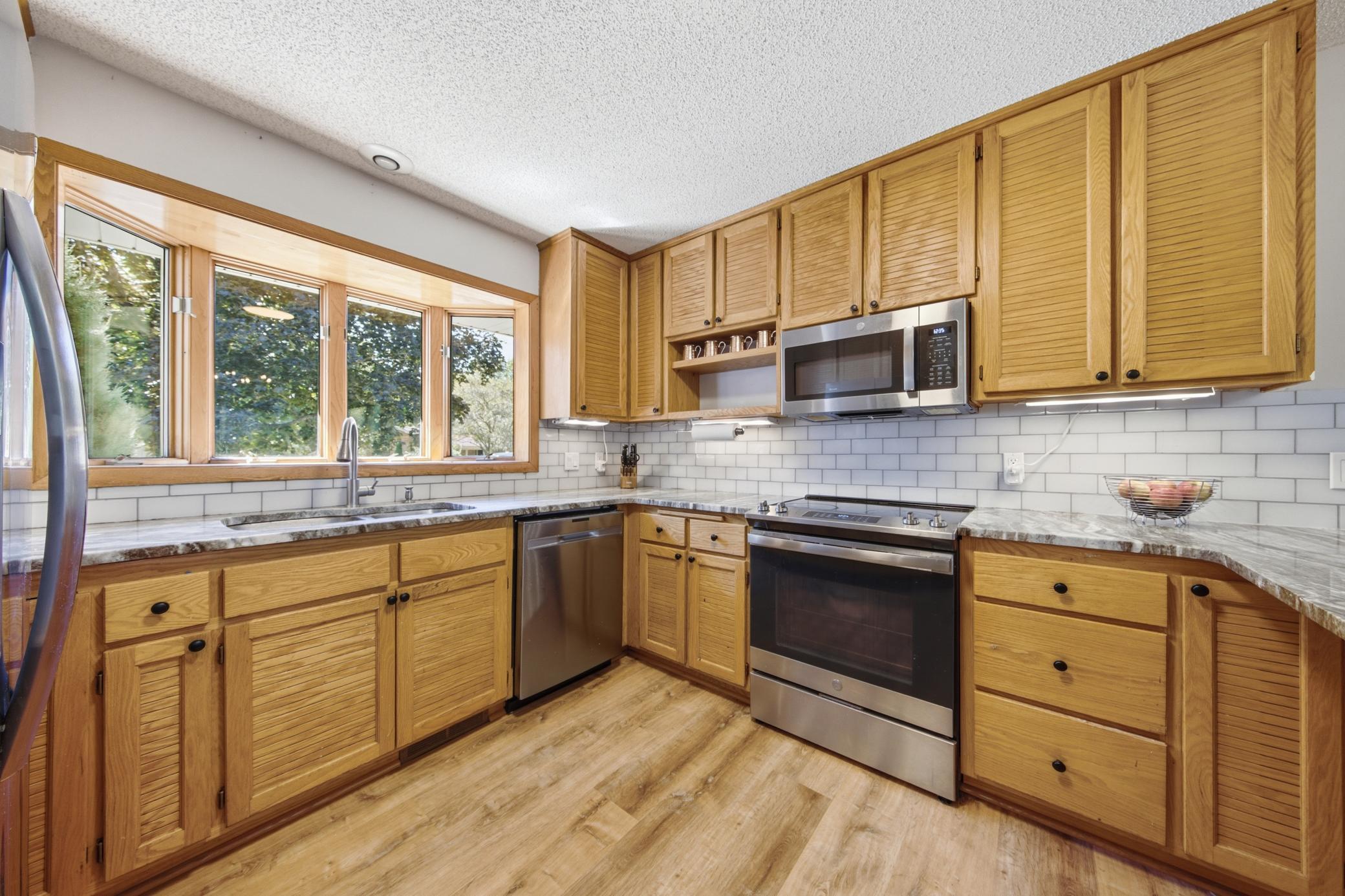 7003 Park View Lane Property Photo 6