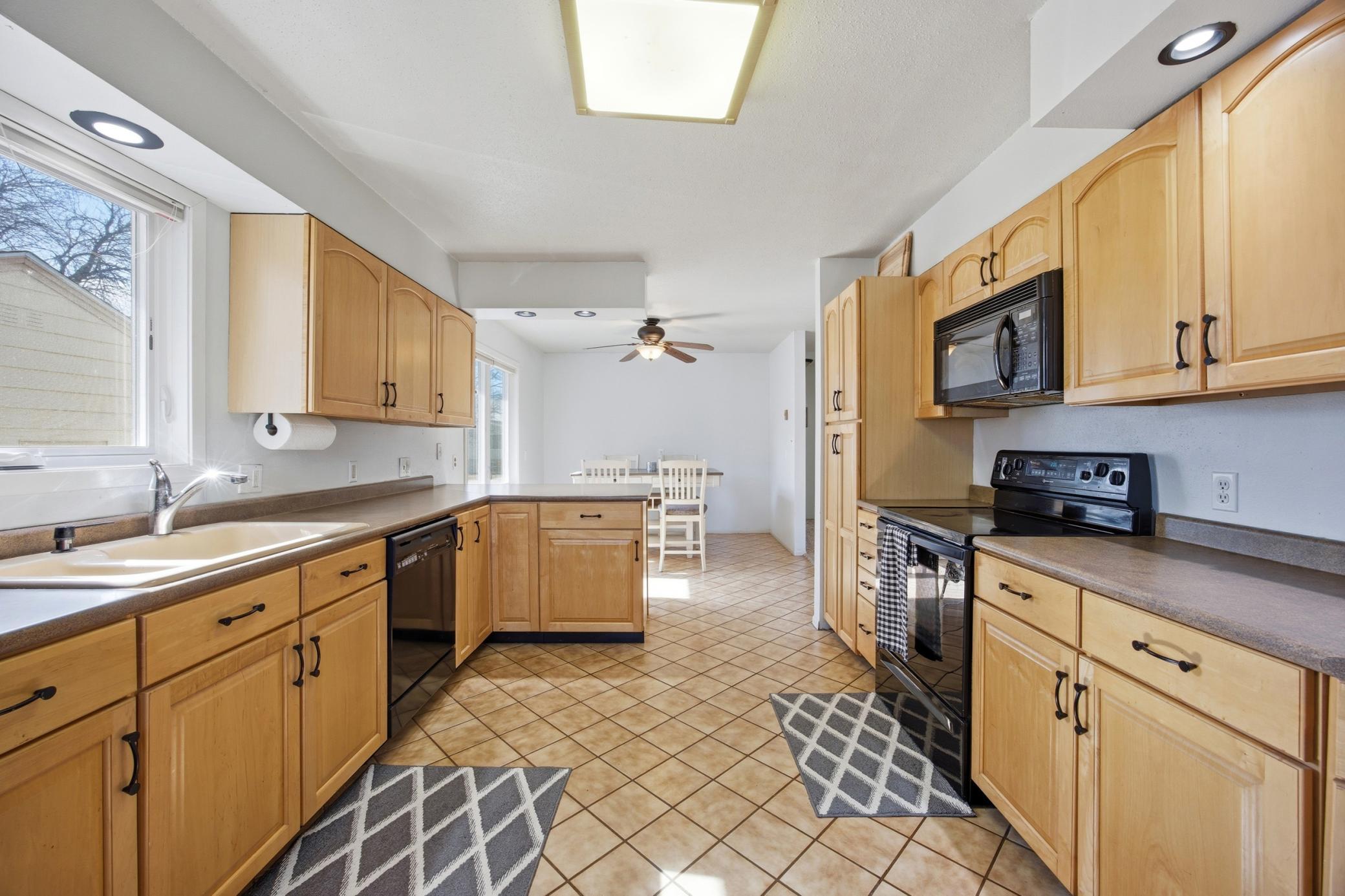 1211 Hall Avenue Property Photo 12