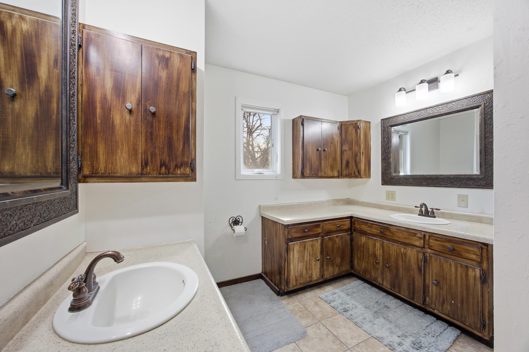 1211 Hall Avenue Property Photo 17