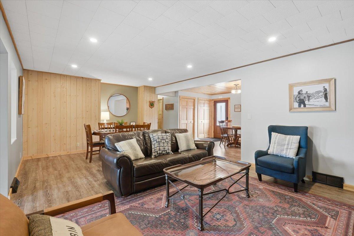 5199 State Road 70 Property Photo 14