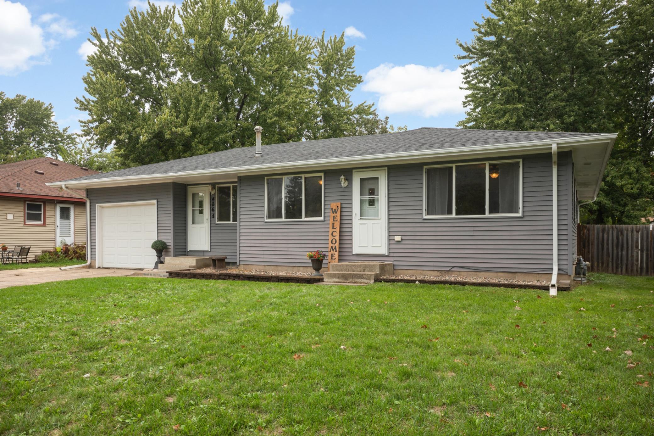 406 18th Street W Property Photo 1