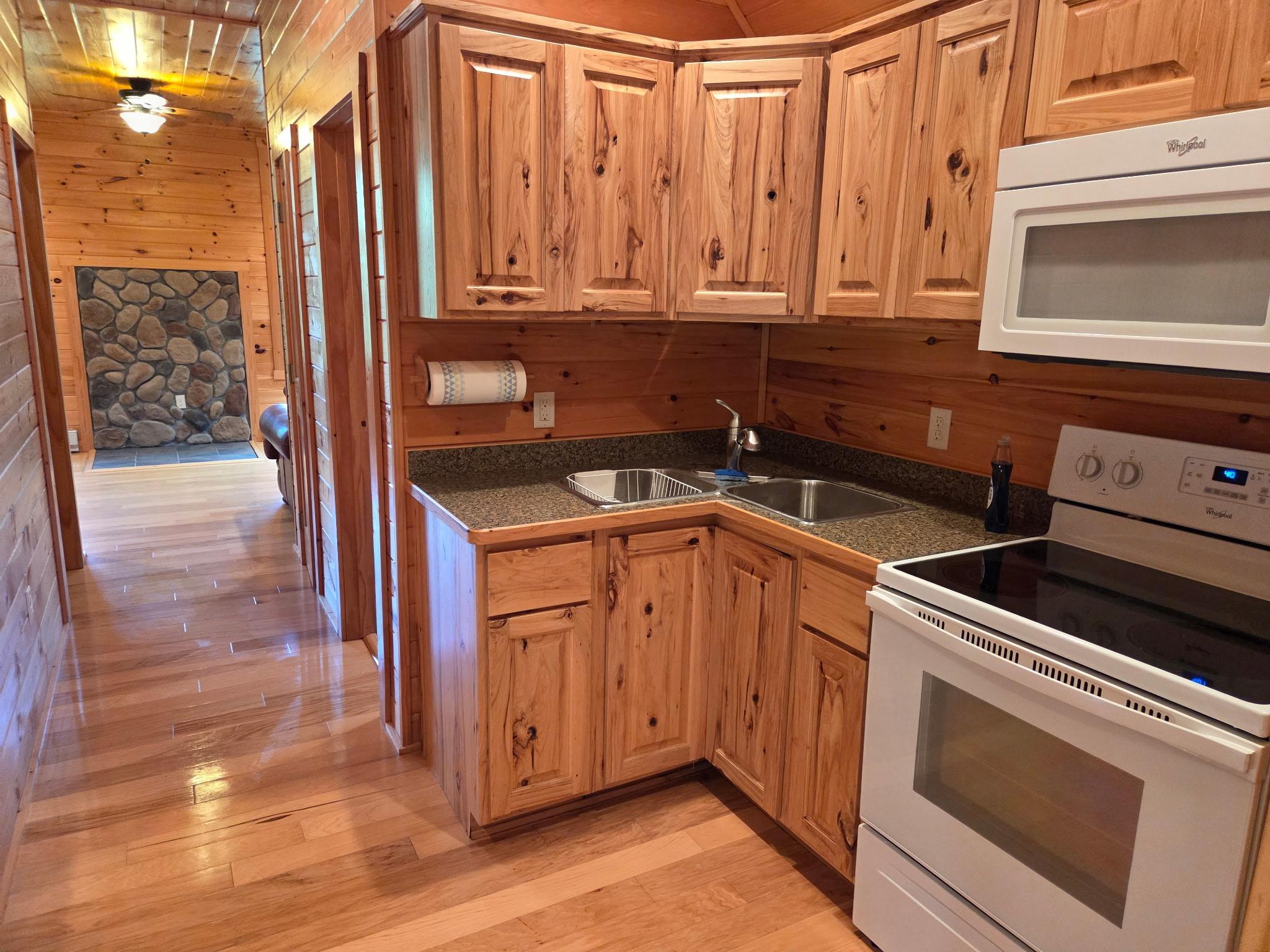 21665 Heather Drive Property Photo 7
