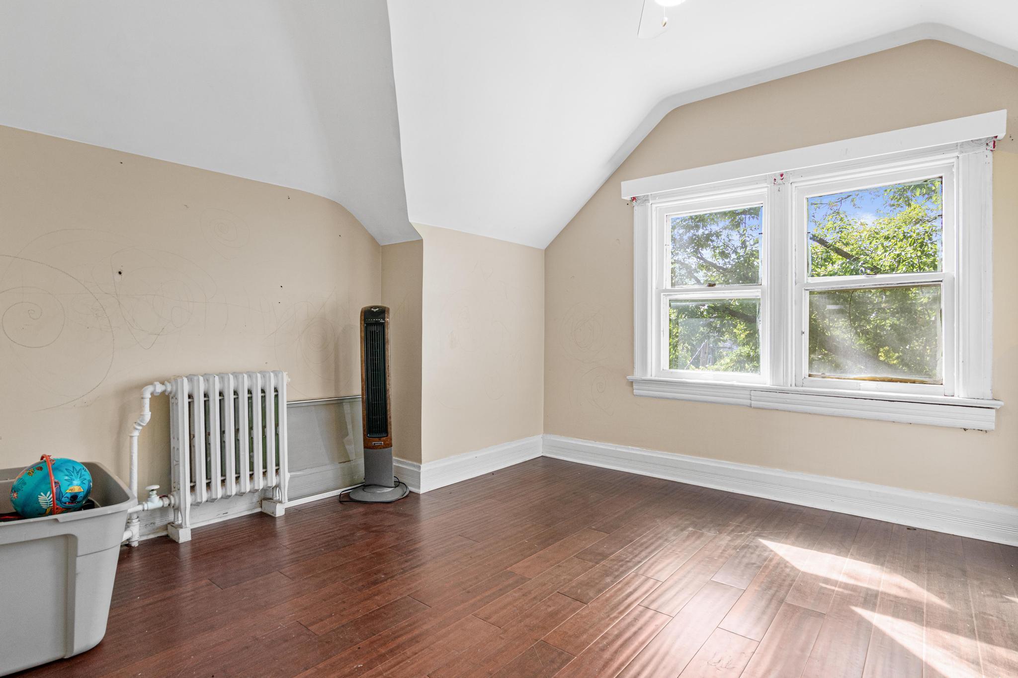 742 Holly Avenue Property Photo 25