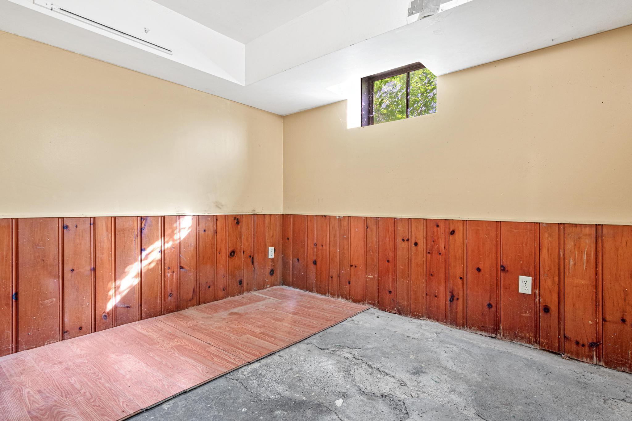 742 Holly Avenue Property Photo 30