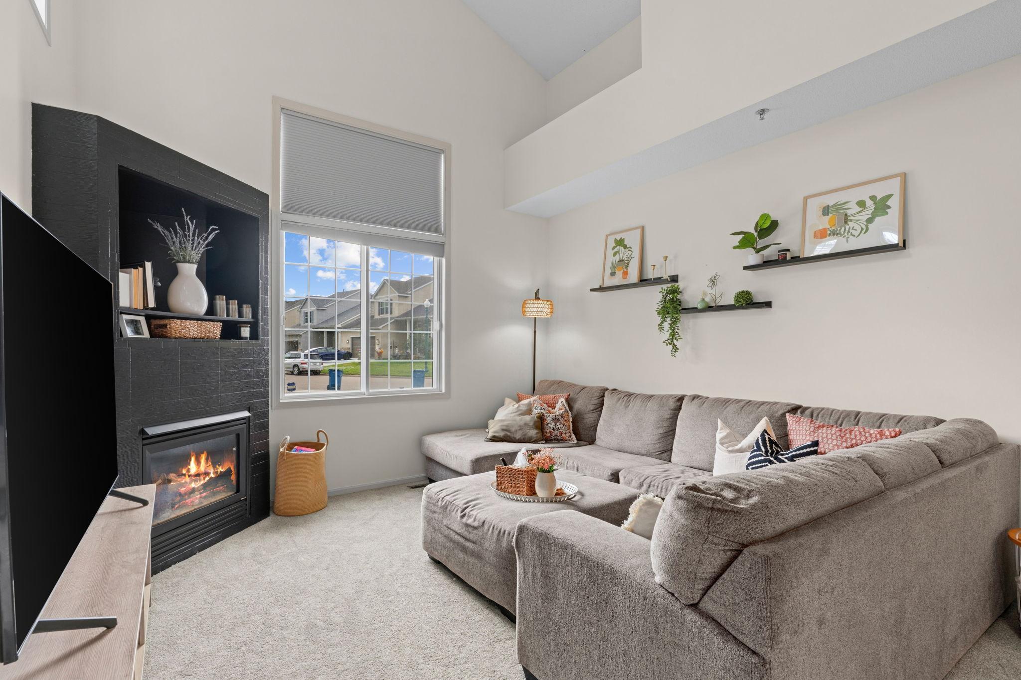 1711 Elm Street Property Photo 3