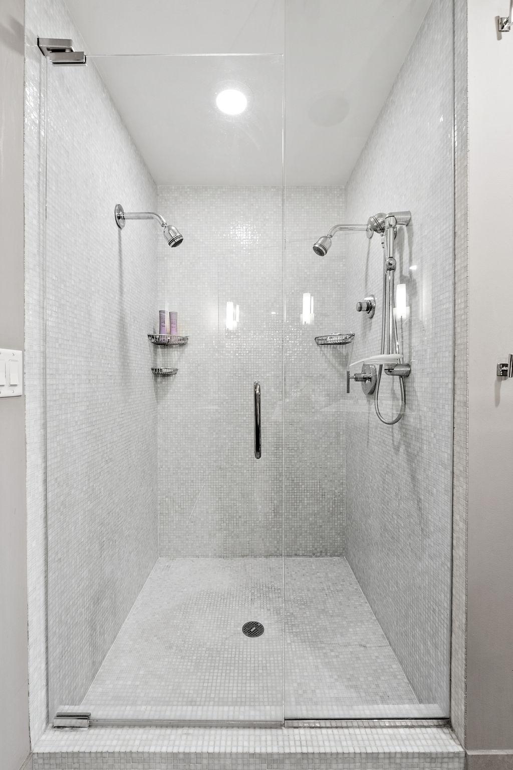 111 4th Avenue N 403 Property Photo 21