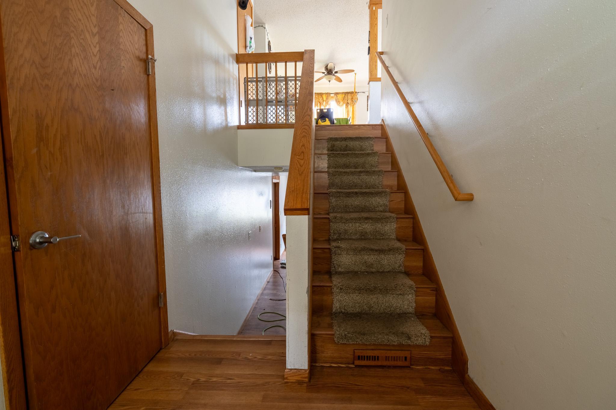 202 11th Avenue E Property Photo 2