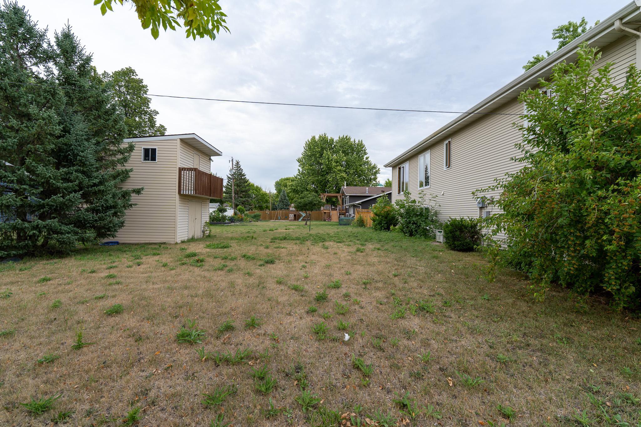 202 11th Avenue E Property Photo 20