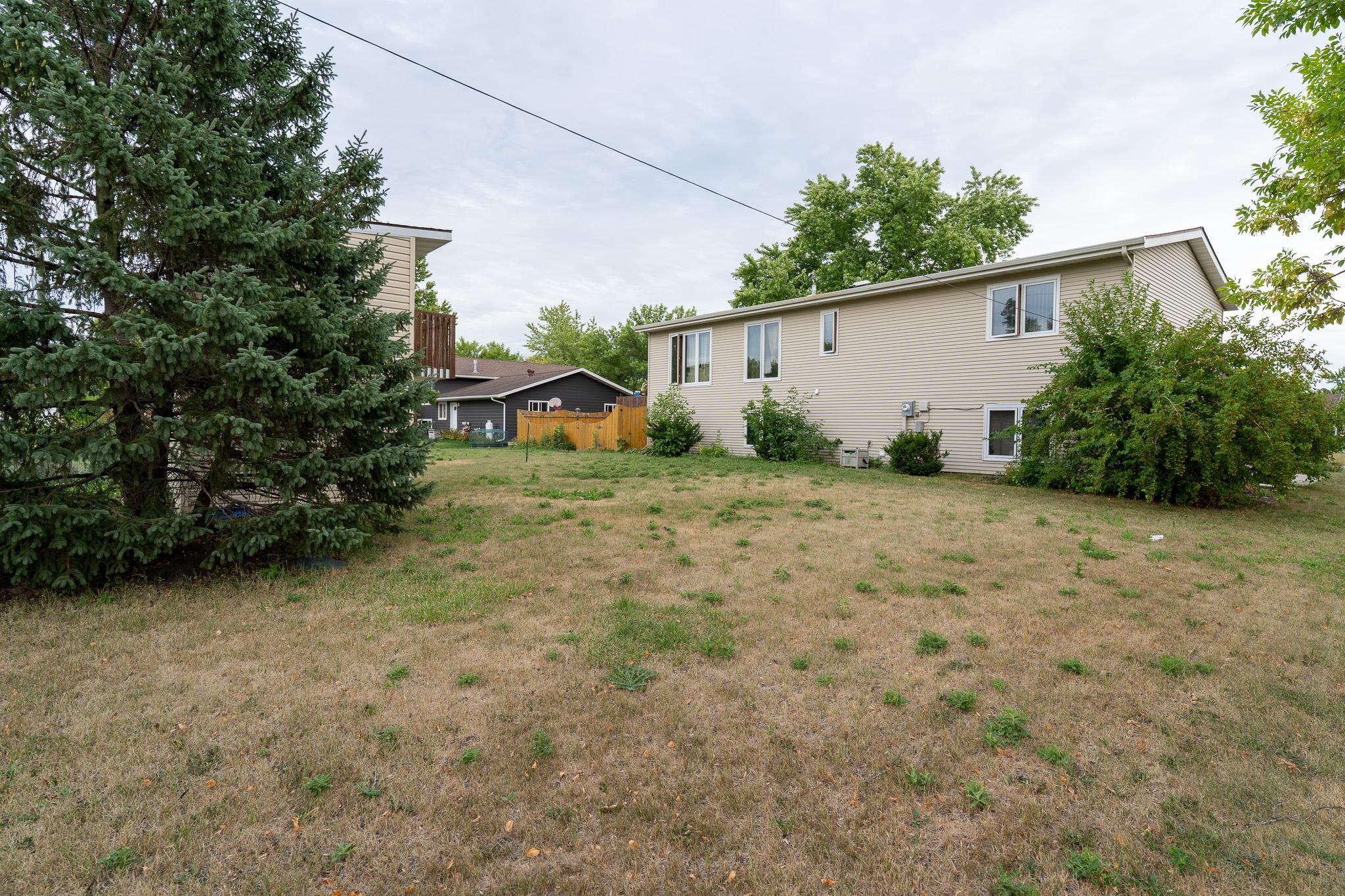 202 11th Avenue E Property Photo 21
