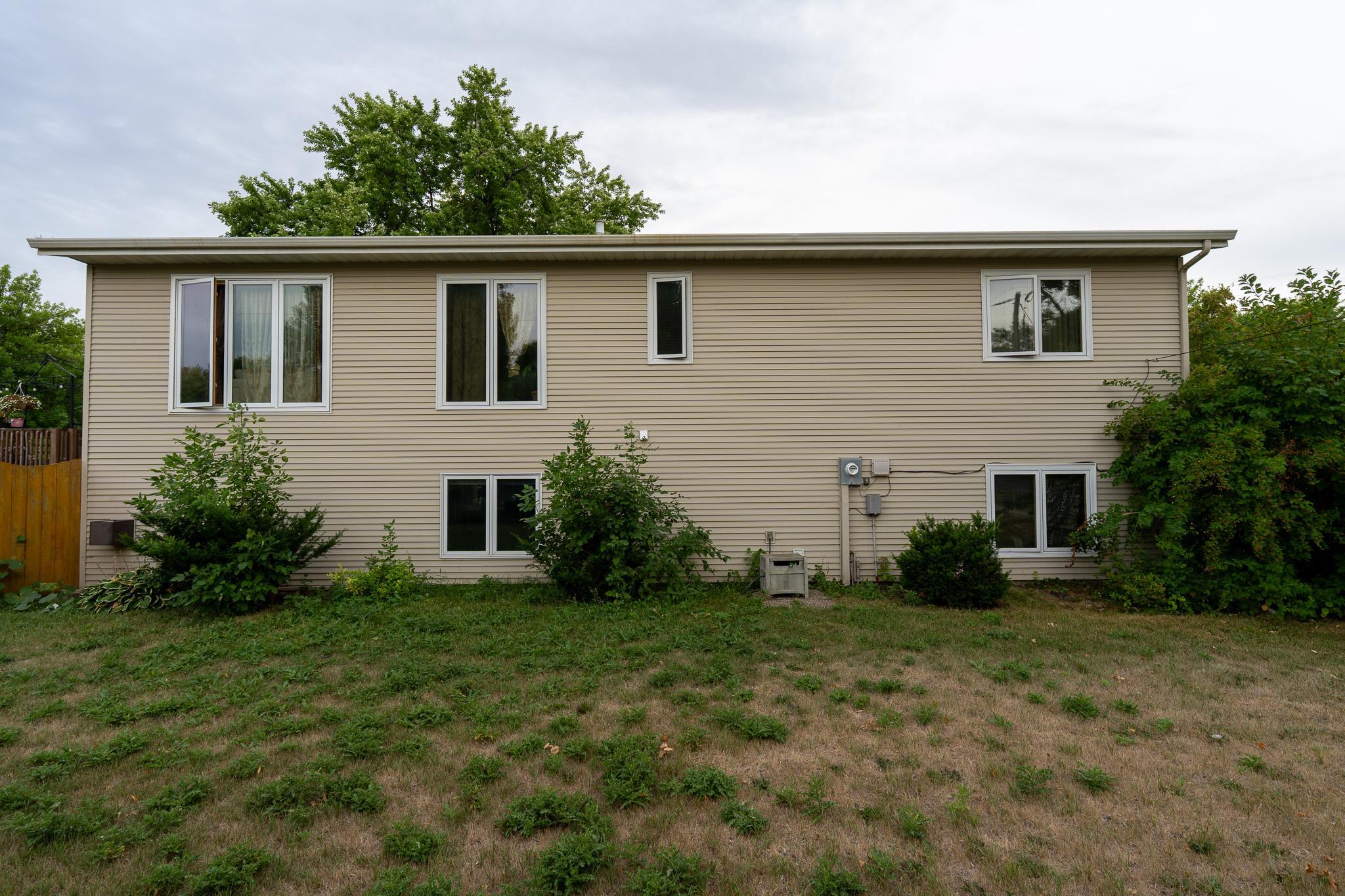 202 11th Avenue E Property Photo 23