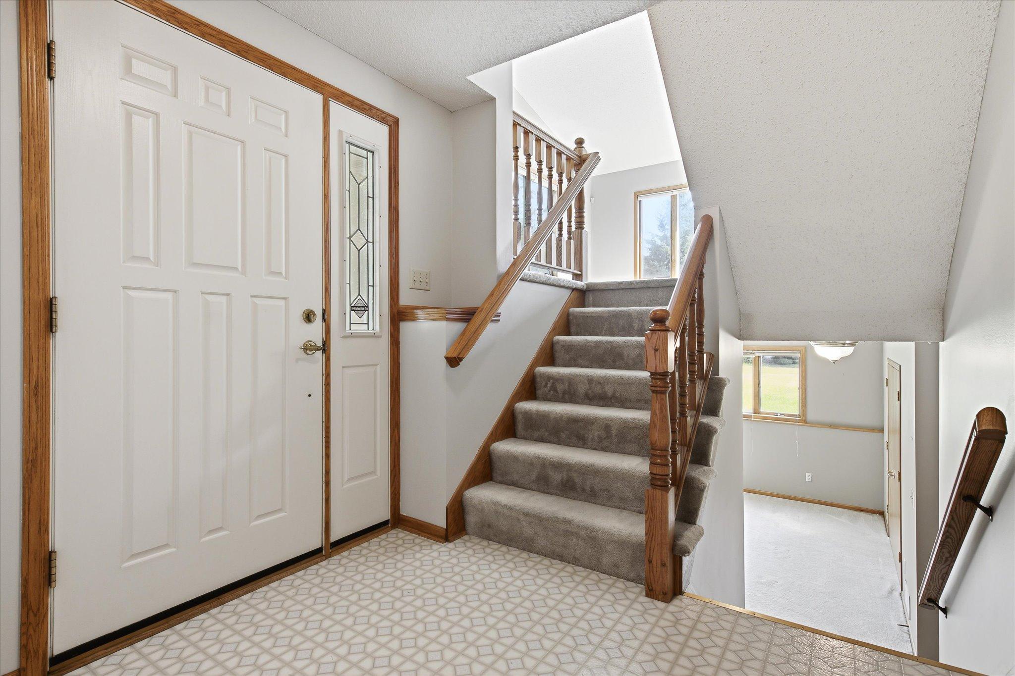5758 Heather Ridge Drive Property Photo 3