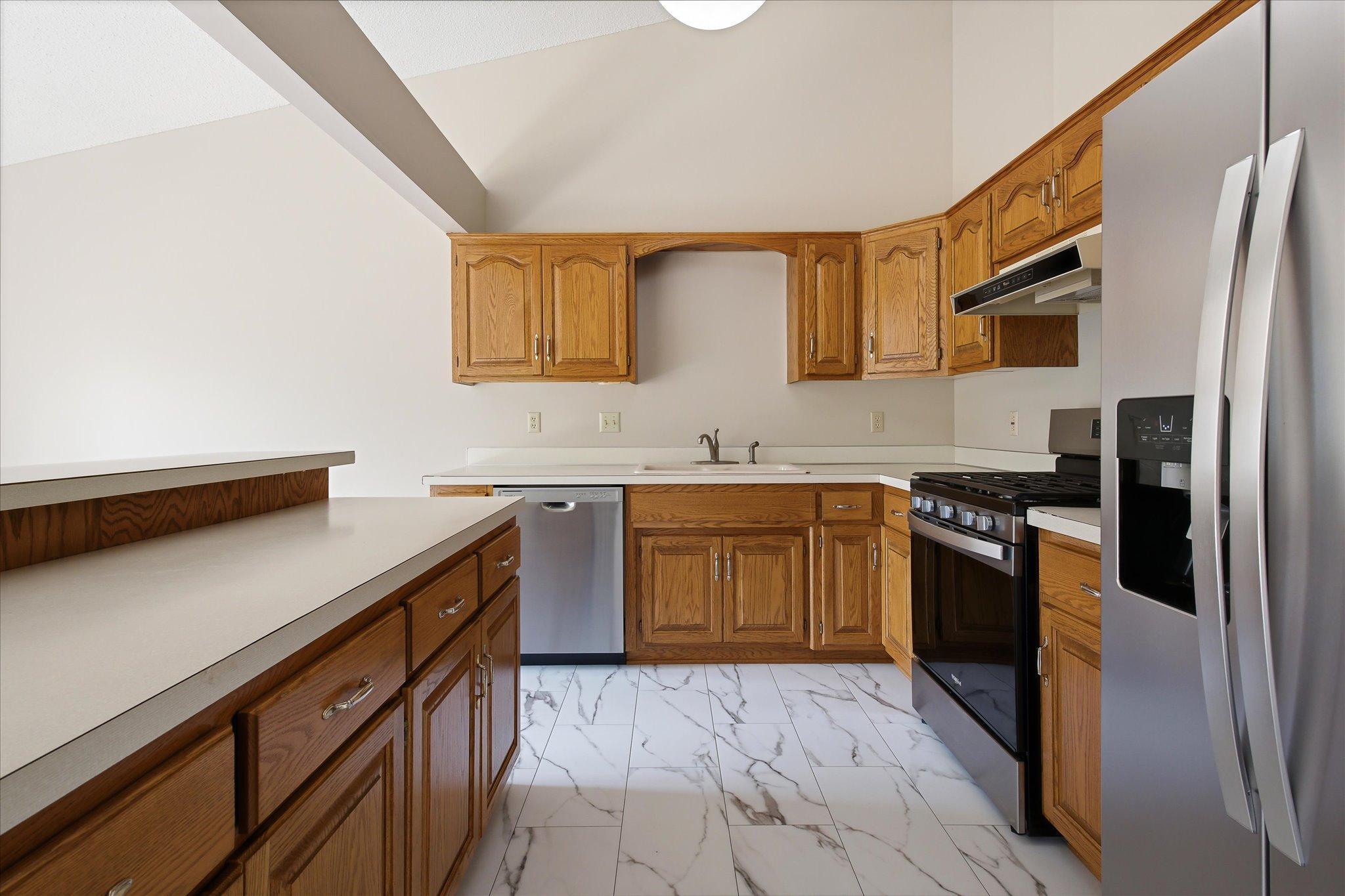 5758 Heather Ridge Drive Property Photo 7