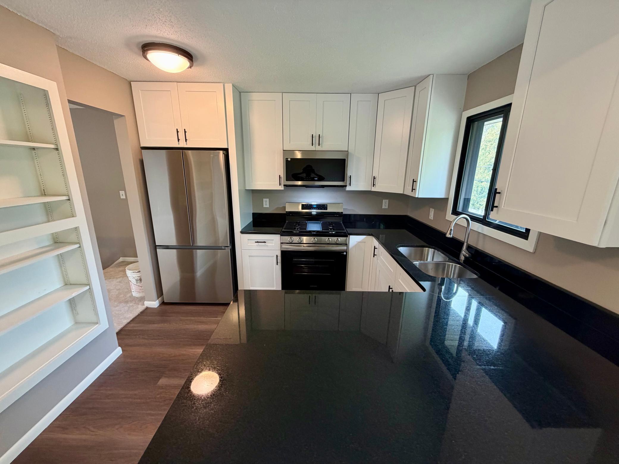 1612 69th Avenue N Property Photo 4