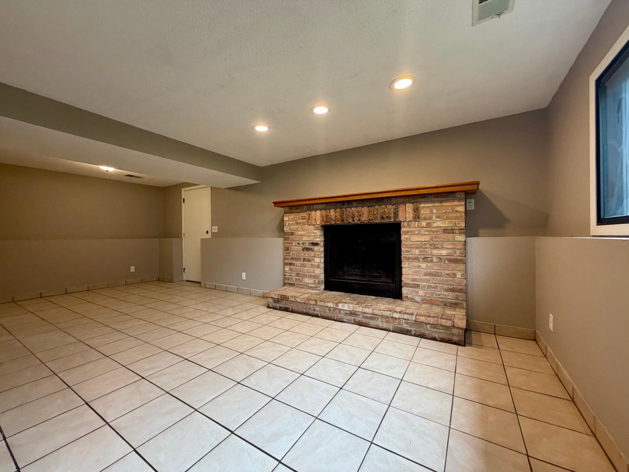 1612 69th Avenue N Property Photo 13