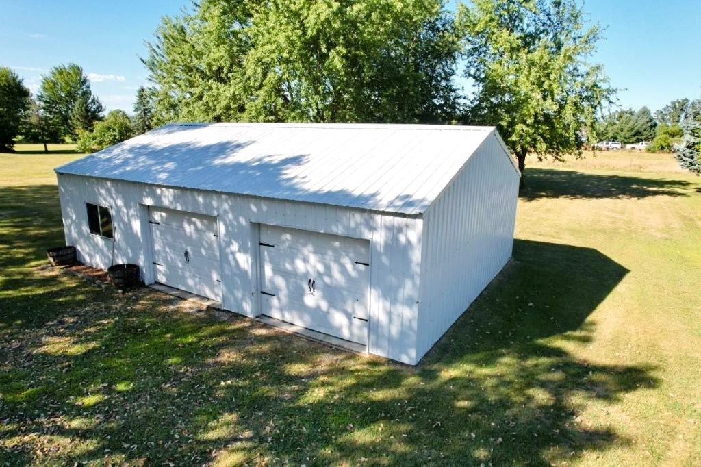 21677 County Road 197 Property Photo 2