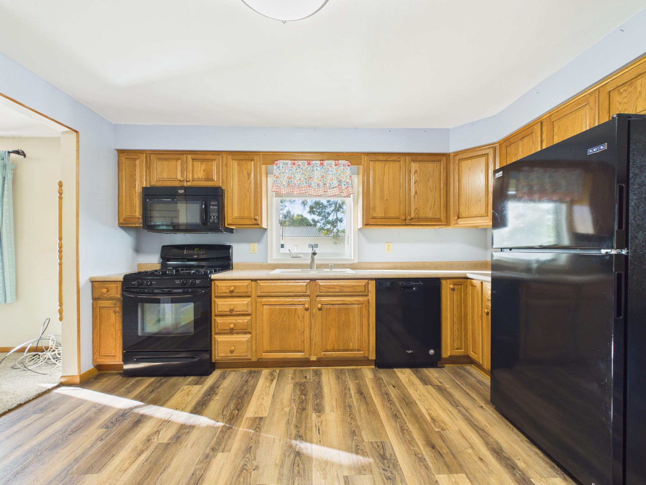 21677 County Road 197 Property Photo 12
