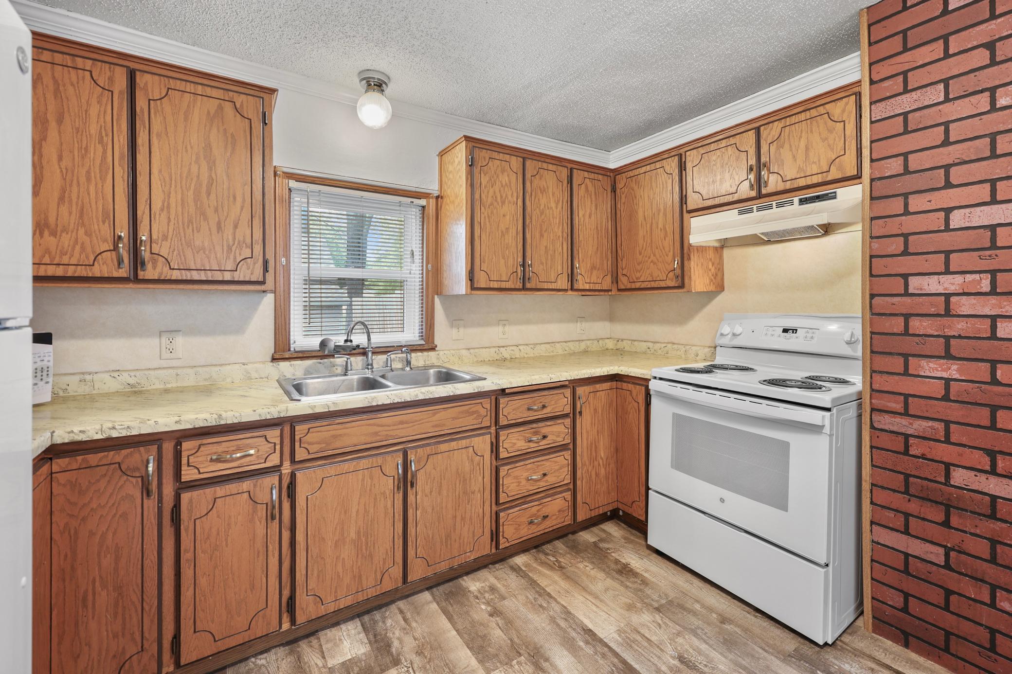 308 7th Avenue N Property Photo 3