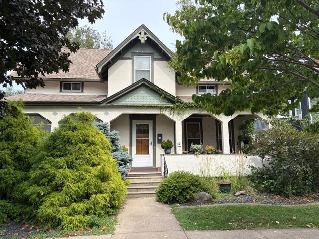 208 N High Street Property Photo 1