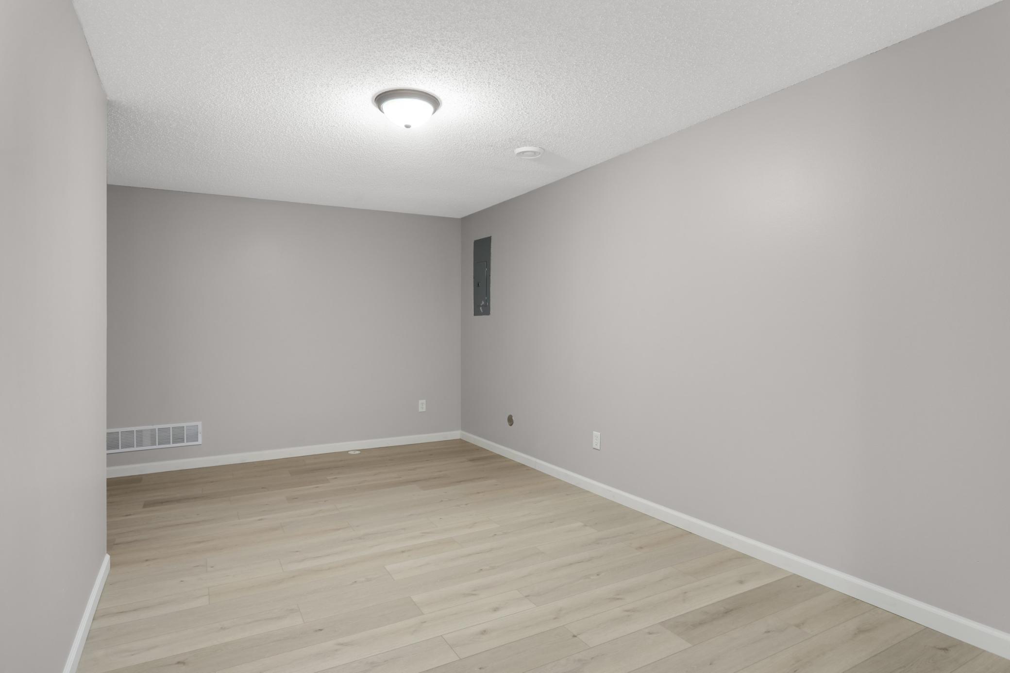 7256 Kahler Circle Ne Property Photo 22