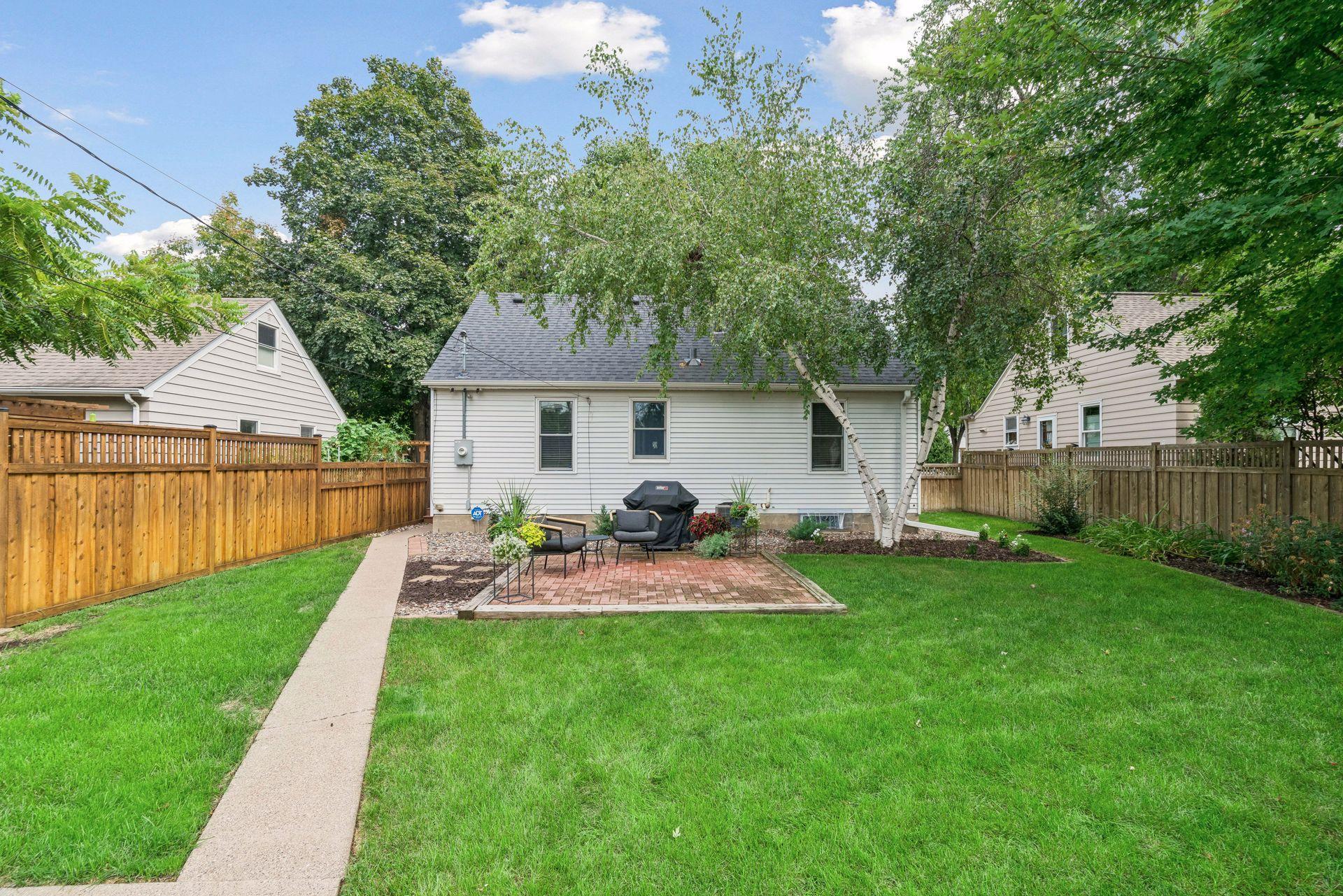 5512 James Avenue S Property Photo 38