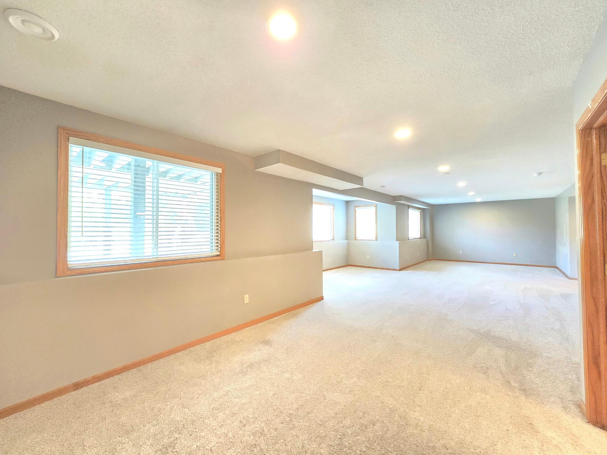 4625 Edinbrook Terrace Property Photo 22