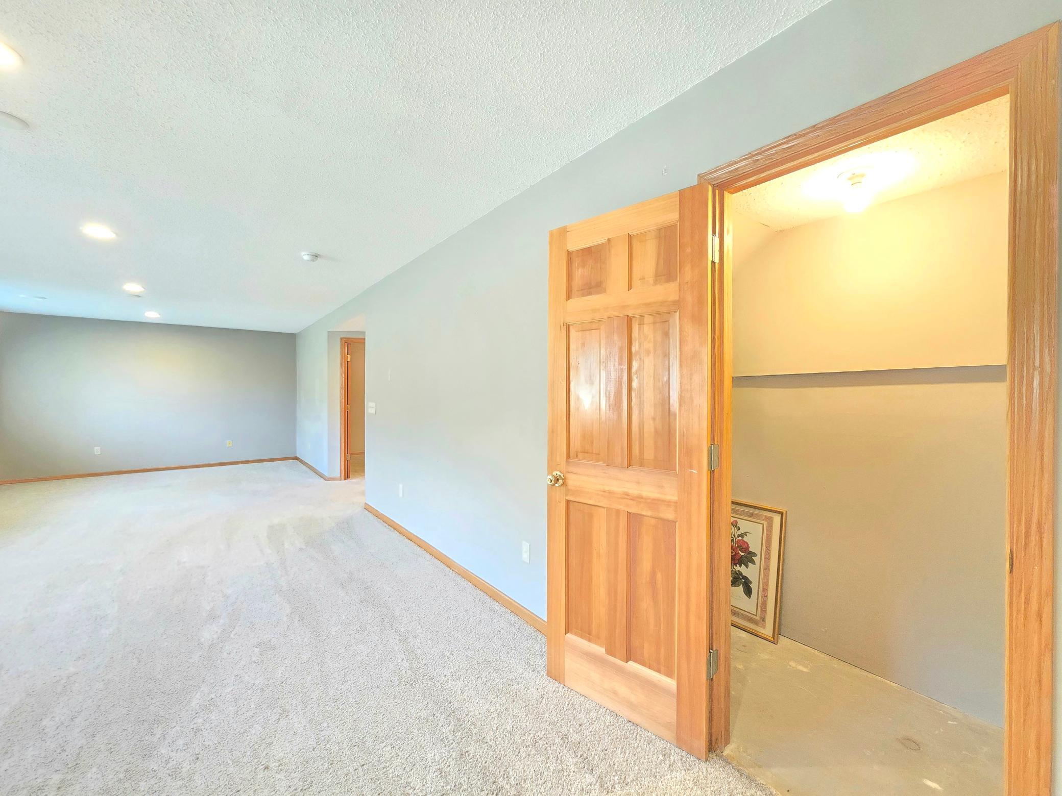 4625 Edinbrook Terrace Property Photo 26
