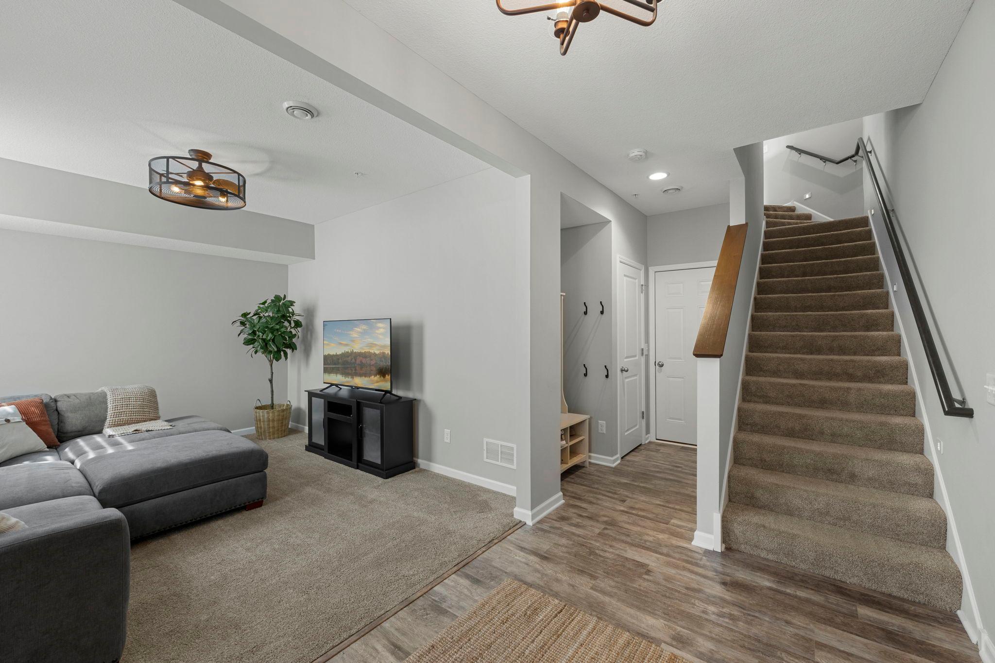 665 Satori Way Property Photo 3