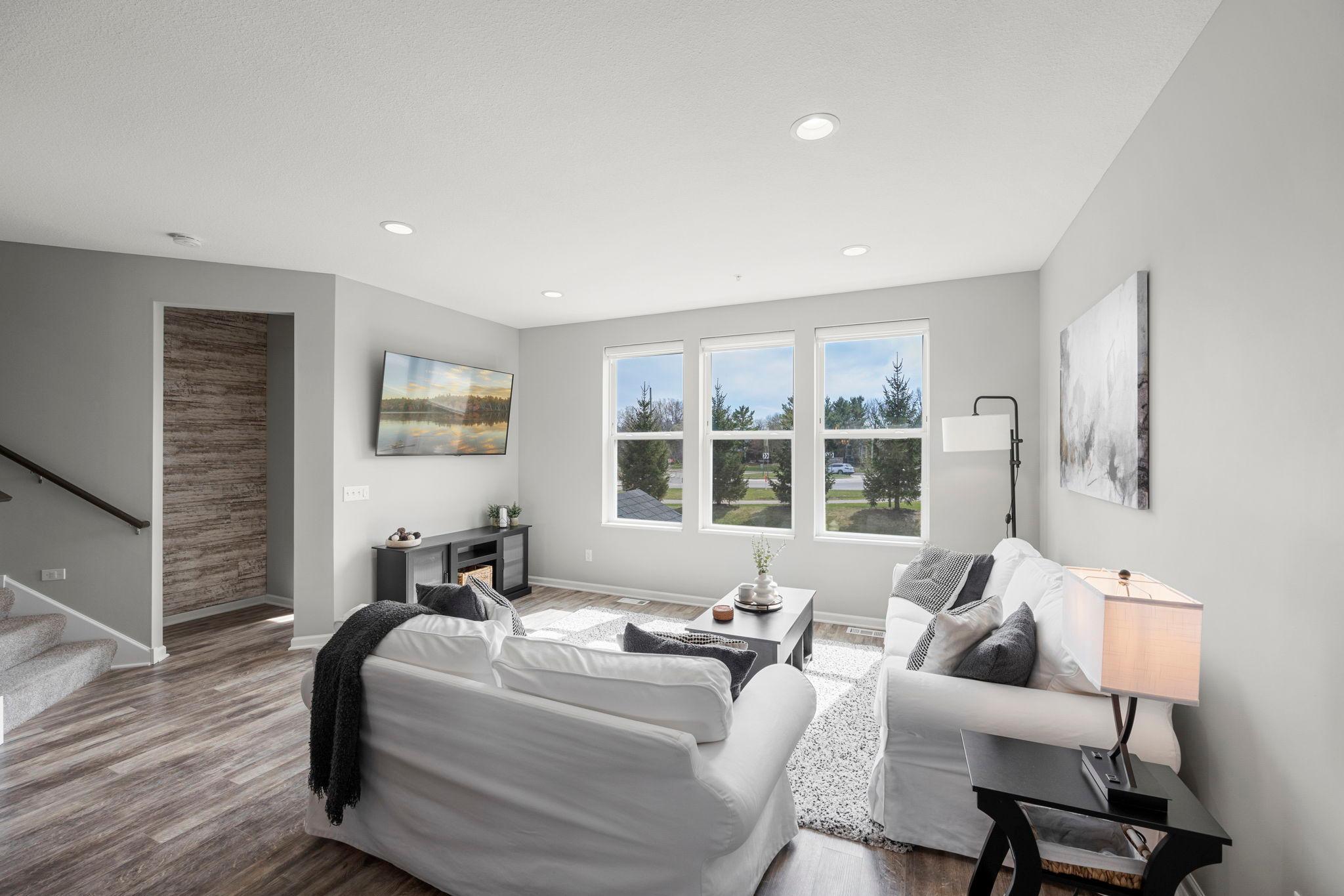 665 Satori Way Property Photo 12