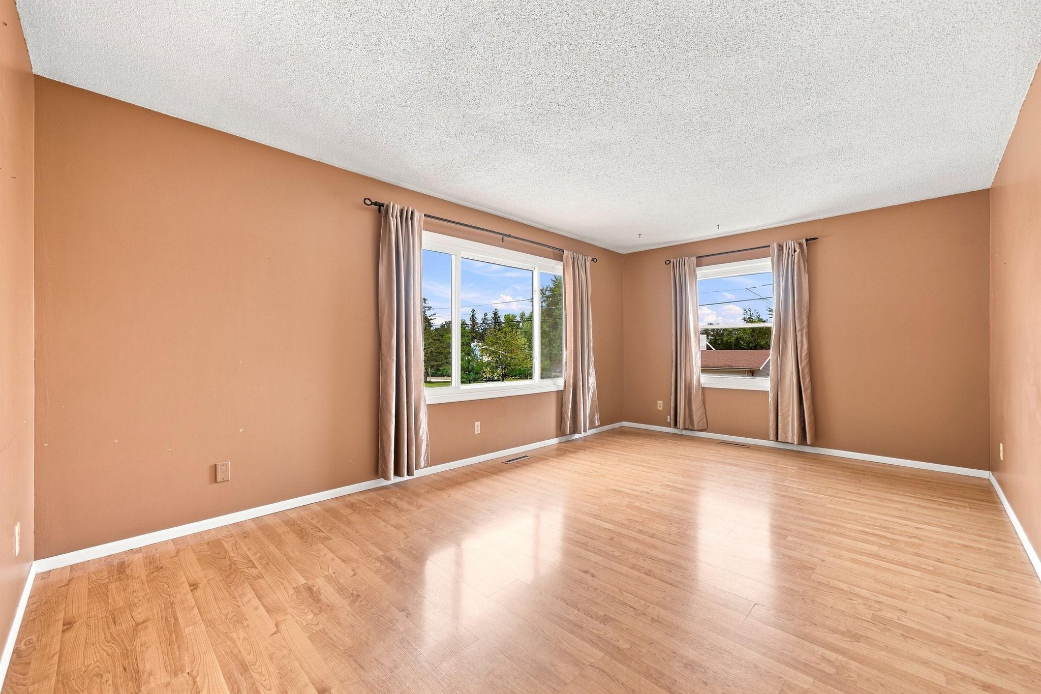 308 3rd Street Ne Property Photo 3