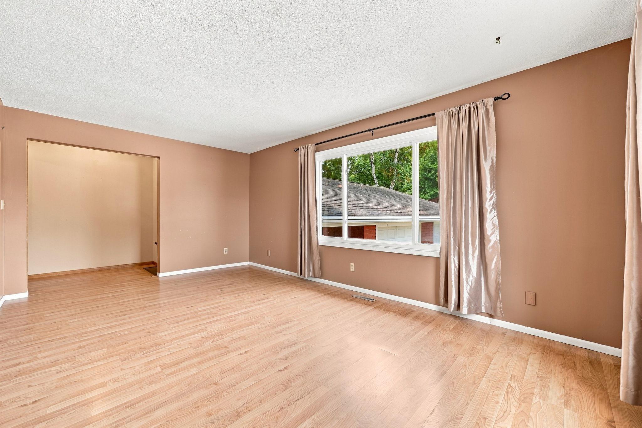 308 3rd Street Ne Property Photo 4