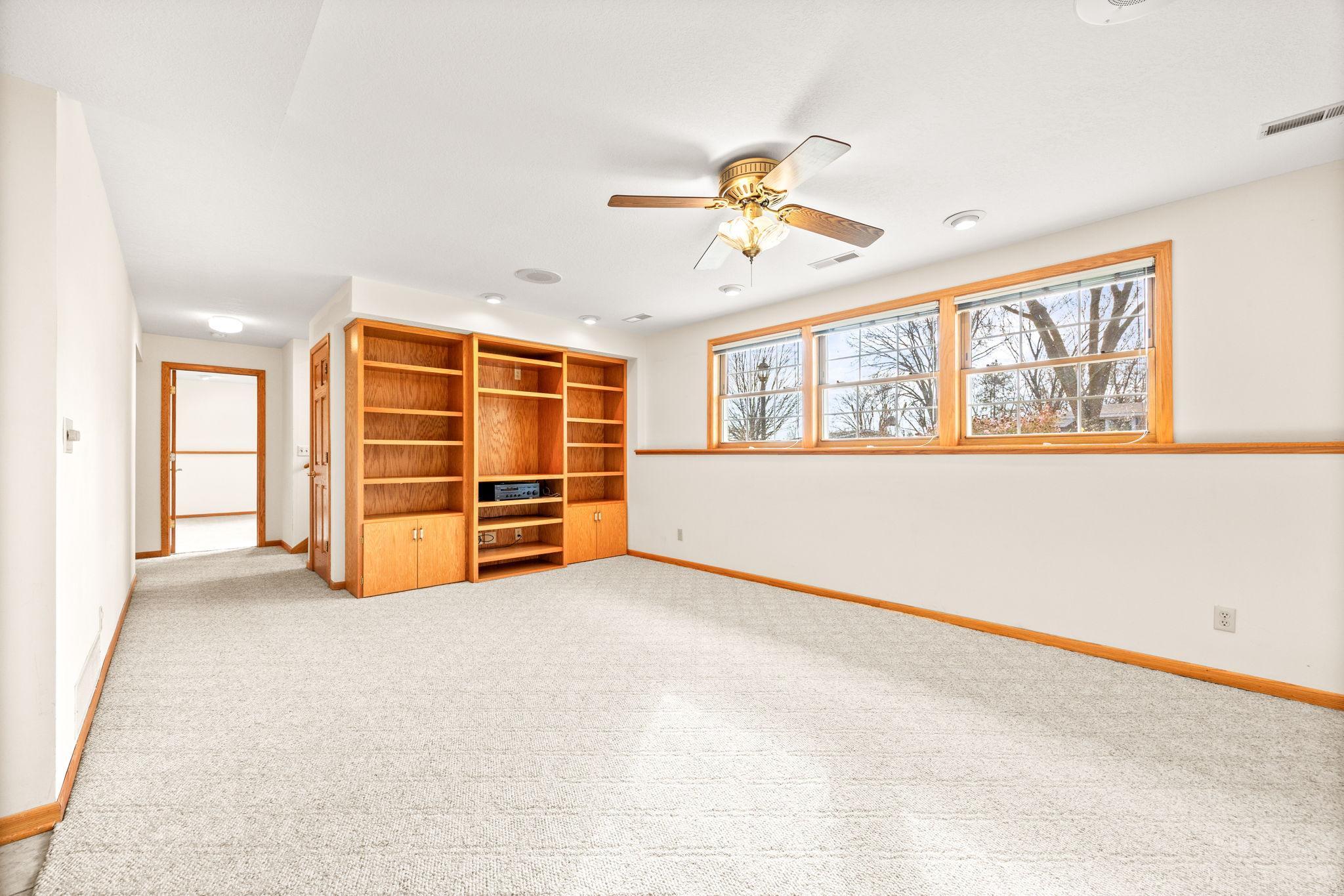 362 S Shore Drive Property Photo 22