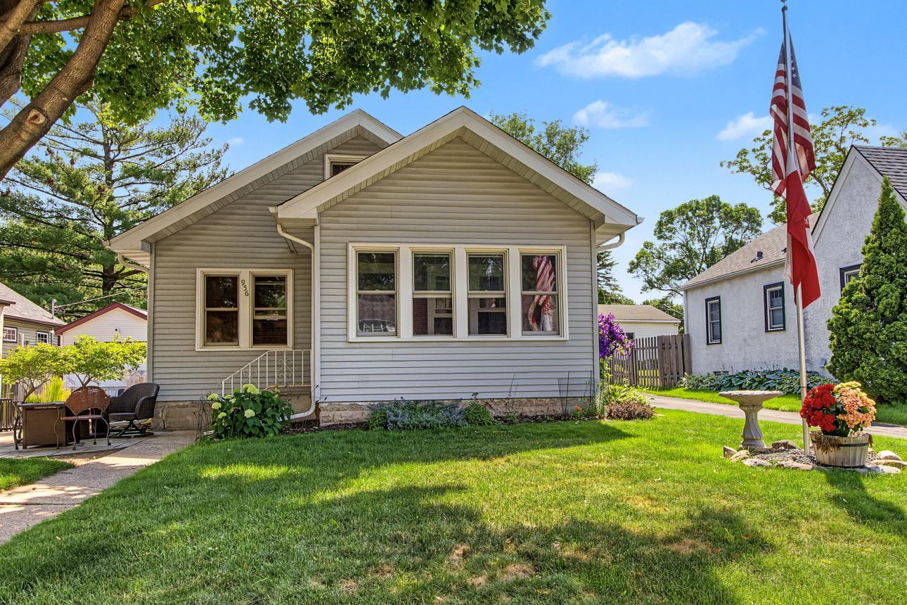 956 Winslow Avenue Property Photo 1