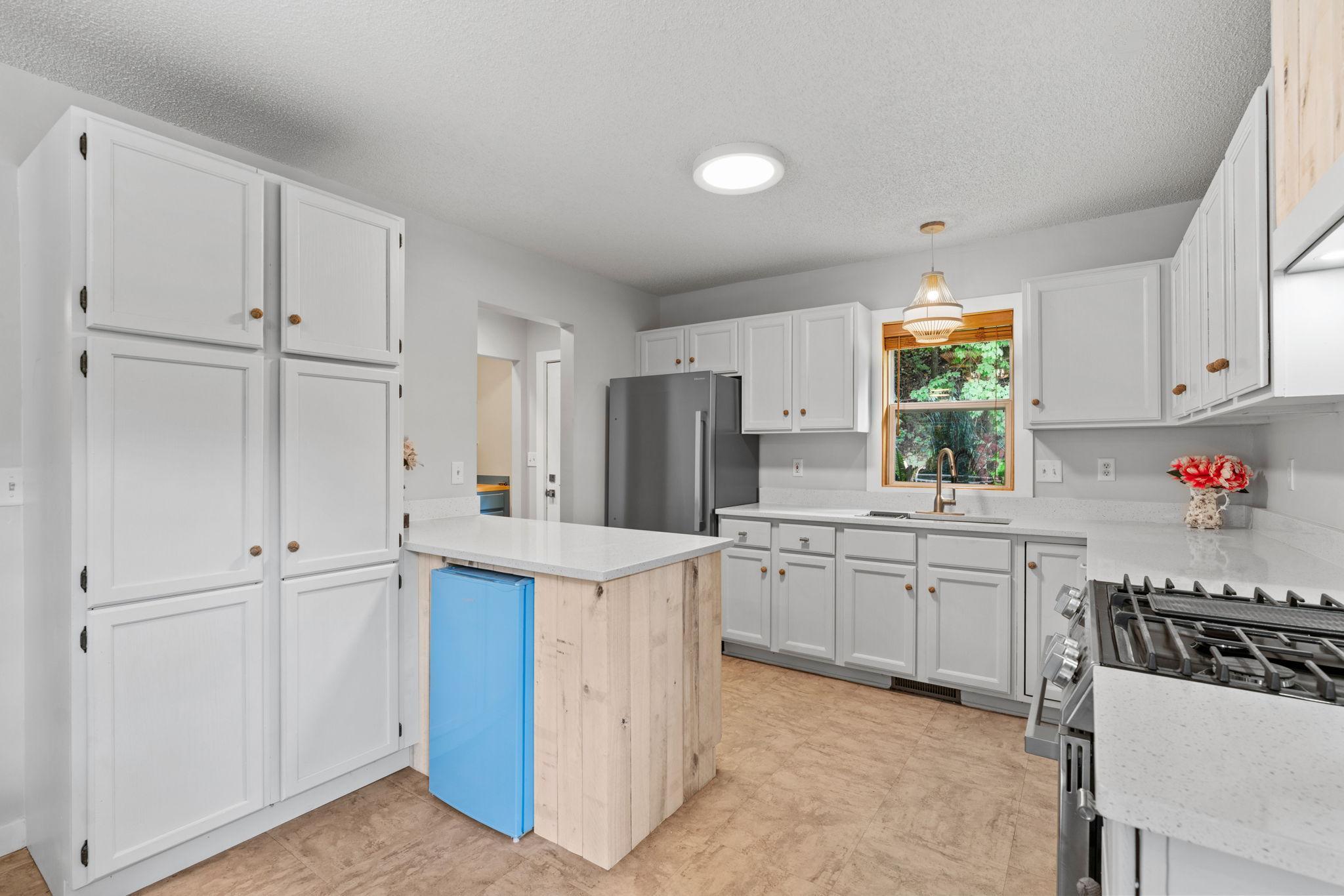 3000 Devon Lane Property Photo 18