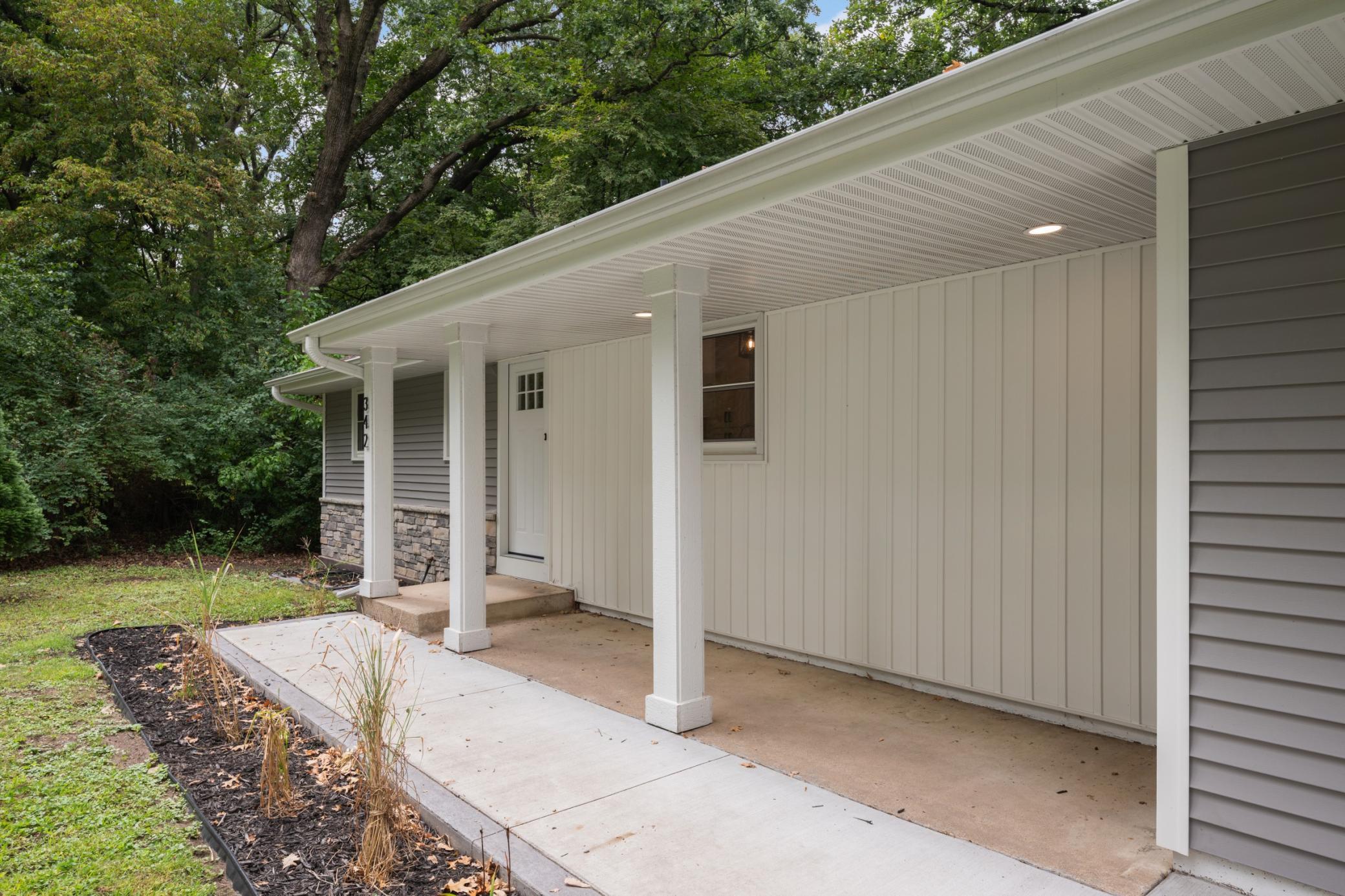 342 Kenmar Circle Property Photo 4