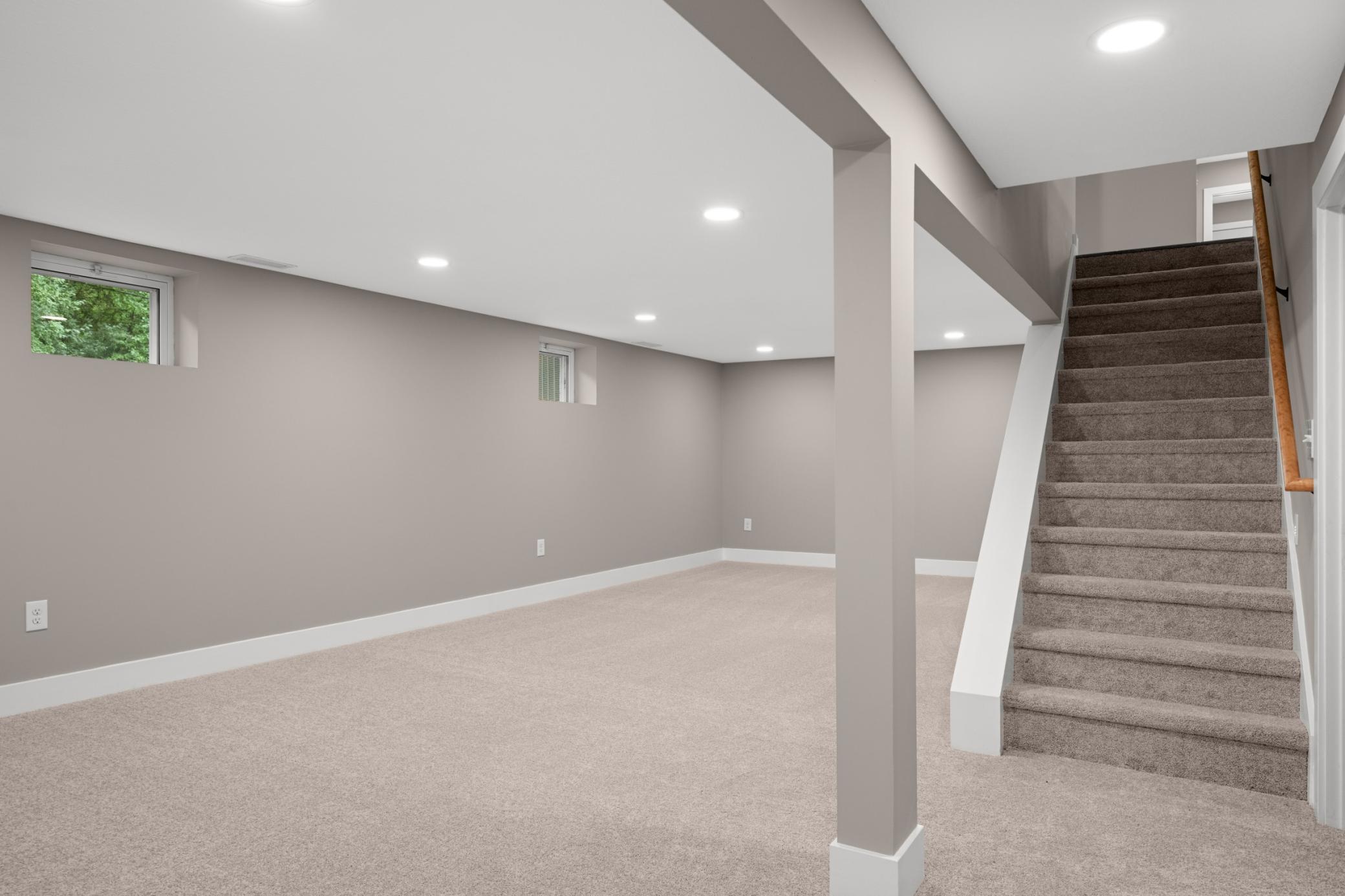 342 Kenmar Circle Property Photo 28