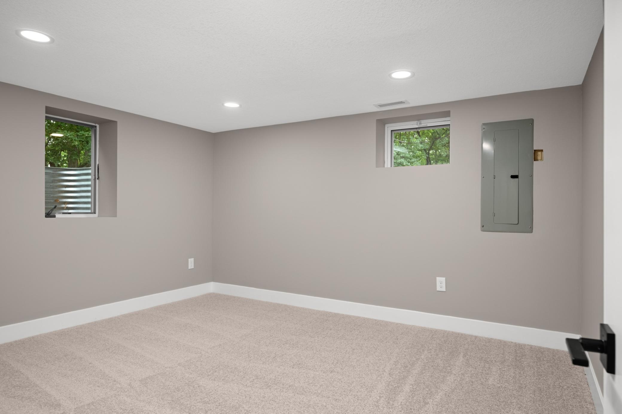 342 Kenmar Circle Property Photo 32