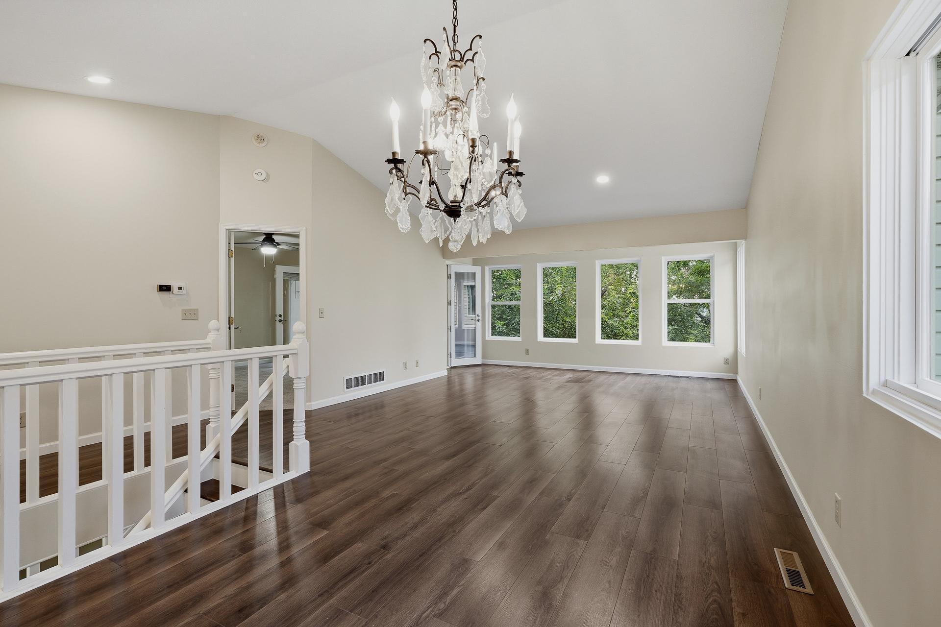 5523 Auto Club Road Property Photo 1