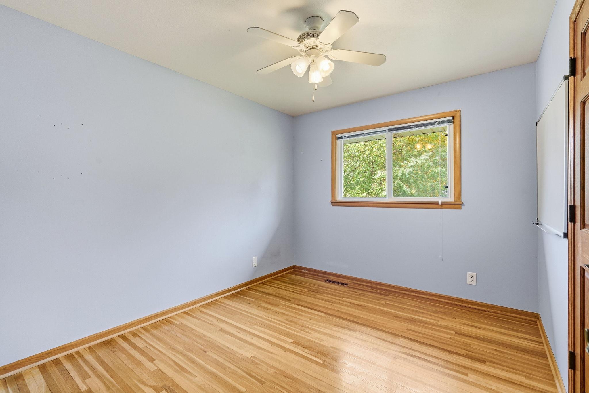 8413 Meadow Lake Road E Property Photo 19