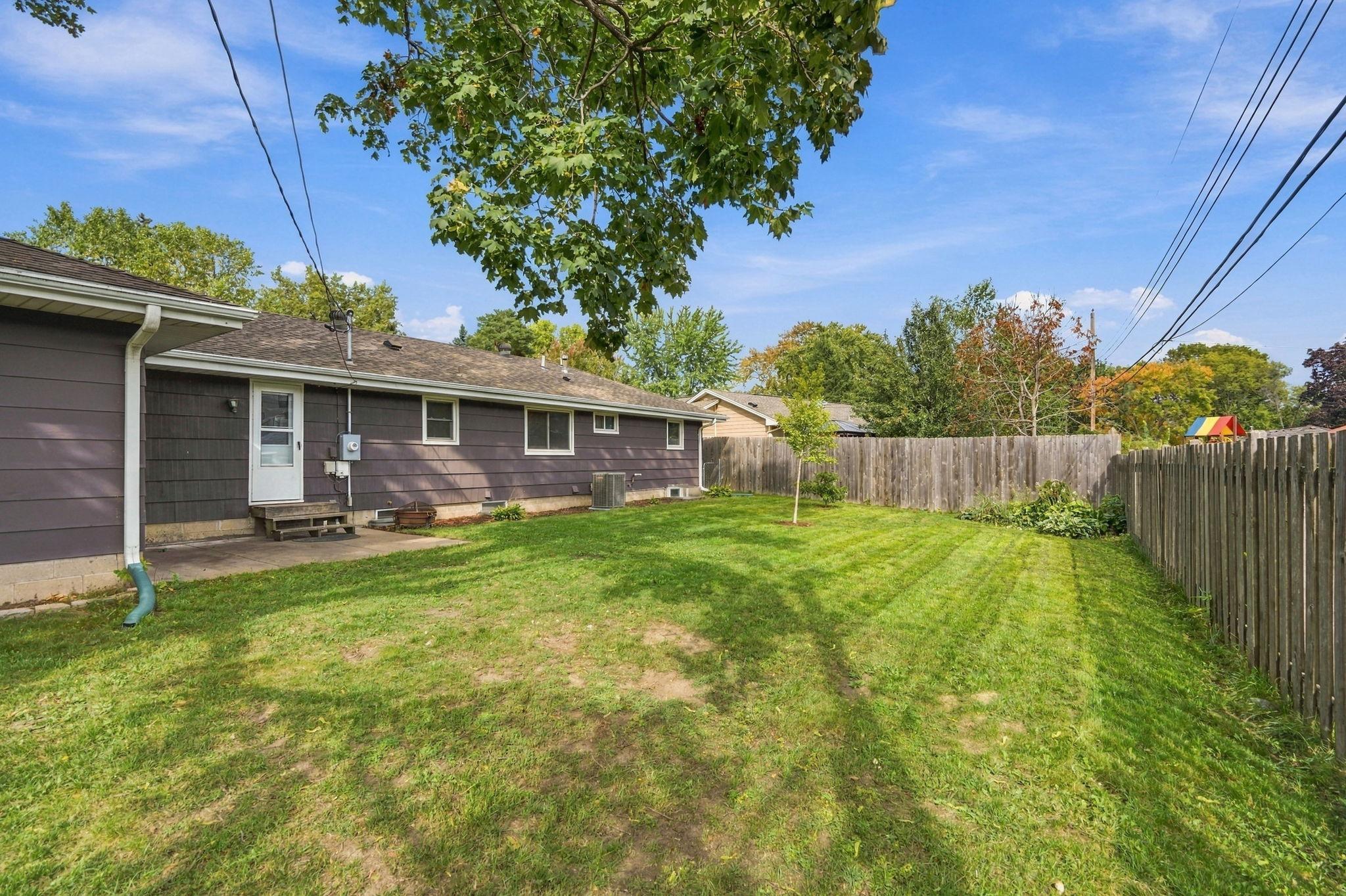 8413 Meadow Lake Road E Property Photo 34