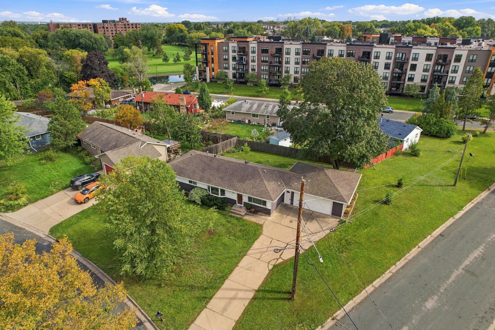 8413 Meadow Lake Road E Property Photo 40