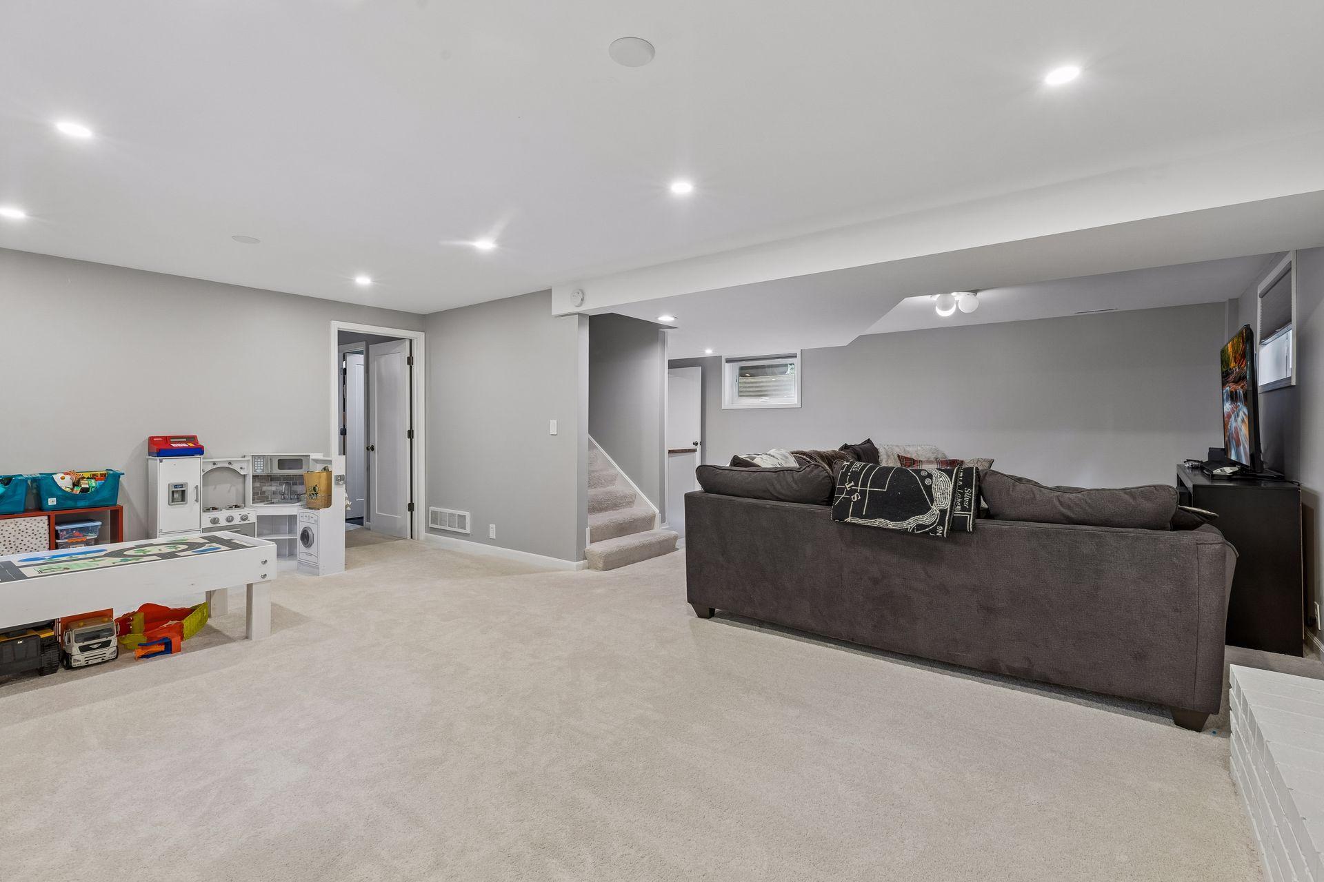 4418 Ellerdale Road Property Photo 32
