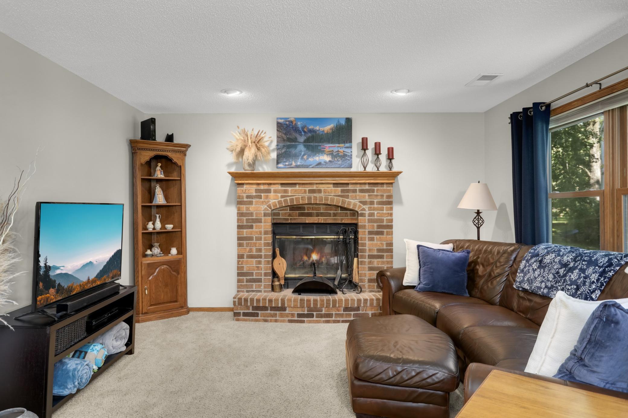3266 Rolling Hills Drive Property Photo 9