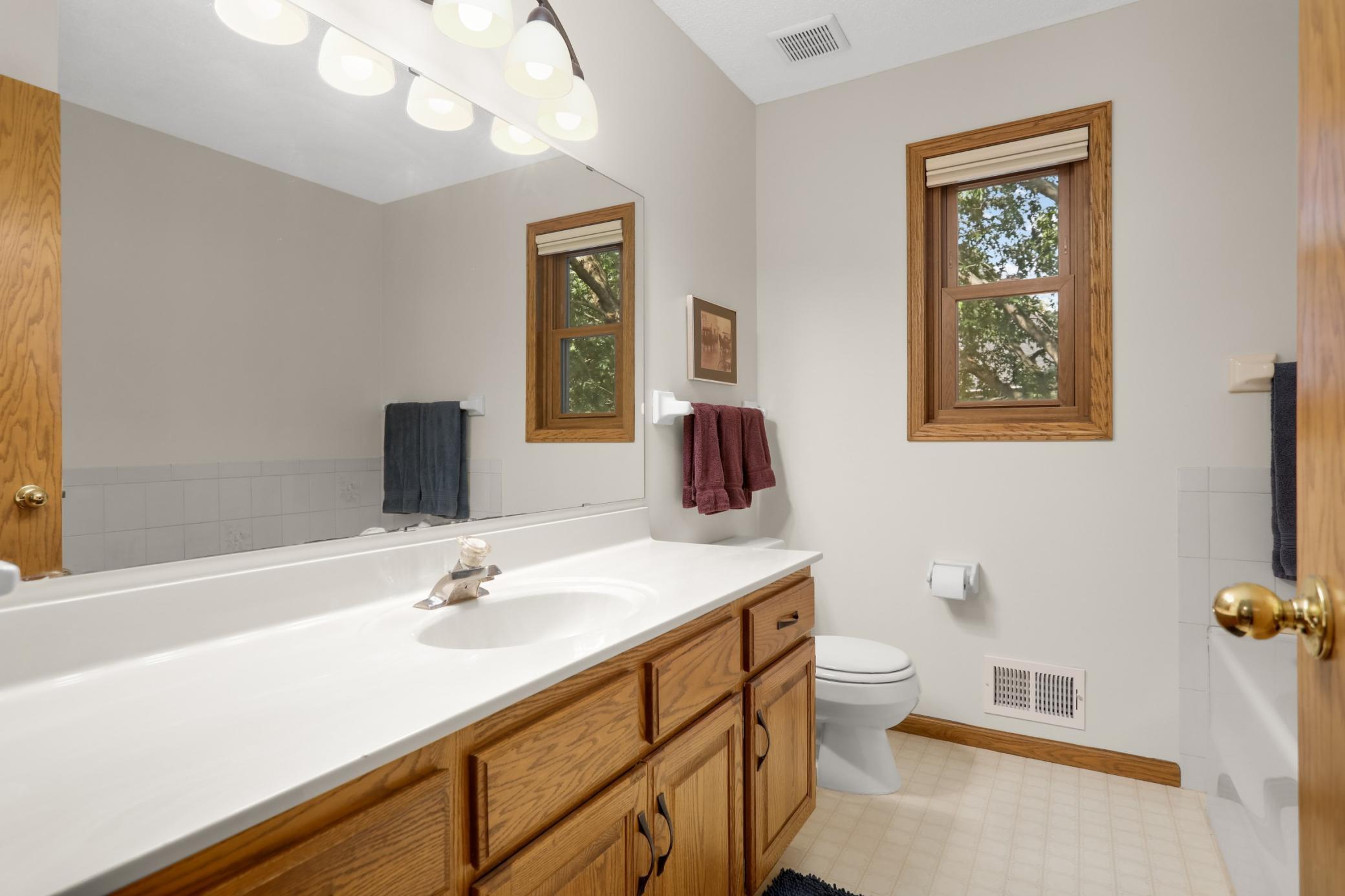 3266 Rolling Hills Drive Property Photo 15