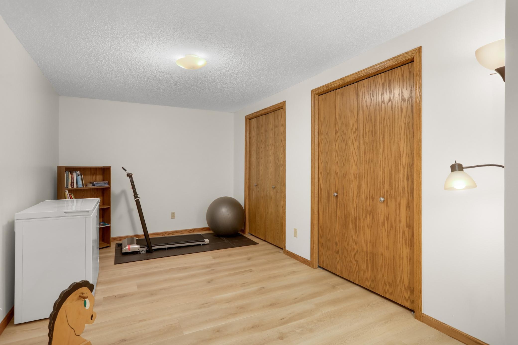 3266 Rolling Hills Drive Property Photo 25